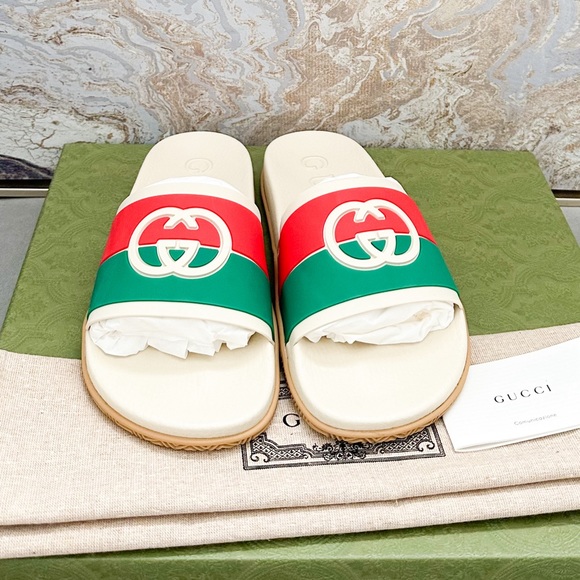New! Gucci Rubber Web Interlocking G Slide Sandals - Picture 3 of 9